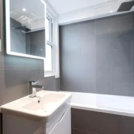 Appartement Lumineux Et Confortable Privatunterkunft