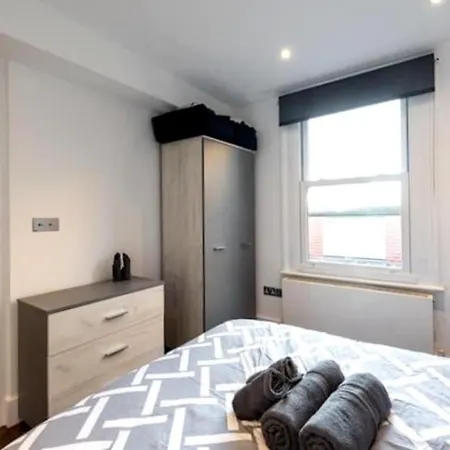 Appartement Lumineux Et Confortable Privatunterkunft *